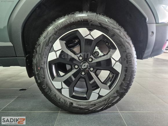 SADIK2'DEN 2025 RENAULT DUSTER TECHNO 1.3 TCE EDC 145 BG %20 KDV