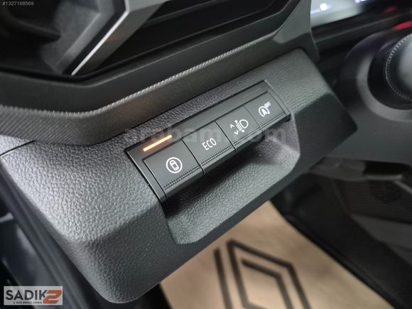 SADIK2'DEN 2025 RENAULT DUSTER TECHNO 1.3 TCE EDC 145 BG %20 KDV