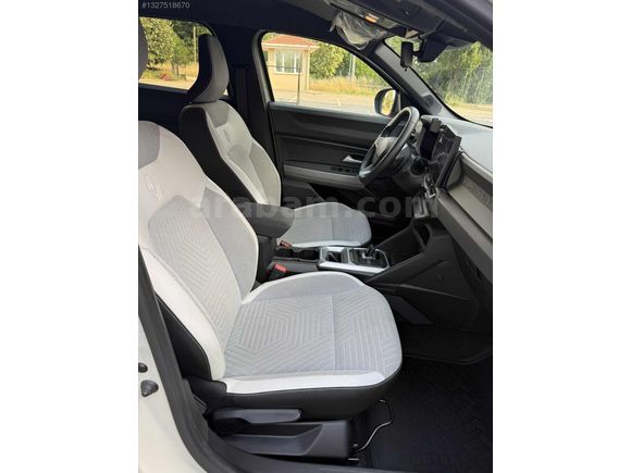 2026 ÇIKIŞLI RENAULT DUSTER 6.001 km TECNO OTOMATİK