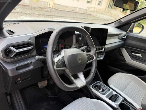 2026 ÇIKIŞLI RENAULT DUSTER 6.001 km TECNO OTOMATİK
