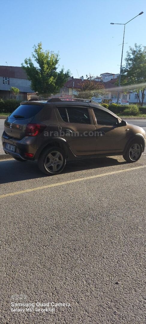 Sahibinden Dacia Sandero 1.5 dCi Stepway 2017 Model Yozgat 179.000 km Kahverengi 4