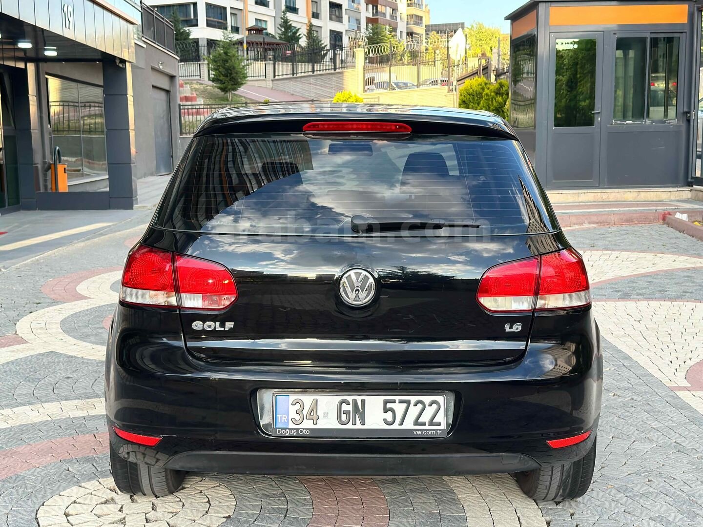 Galeriden Volkswagen Golf 1.6 Trendline 2010 Model Ankara 66.000 km Siyah 5