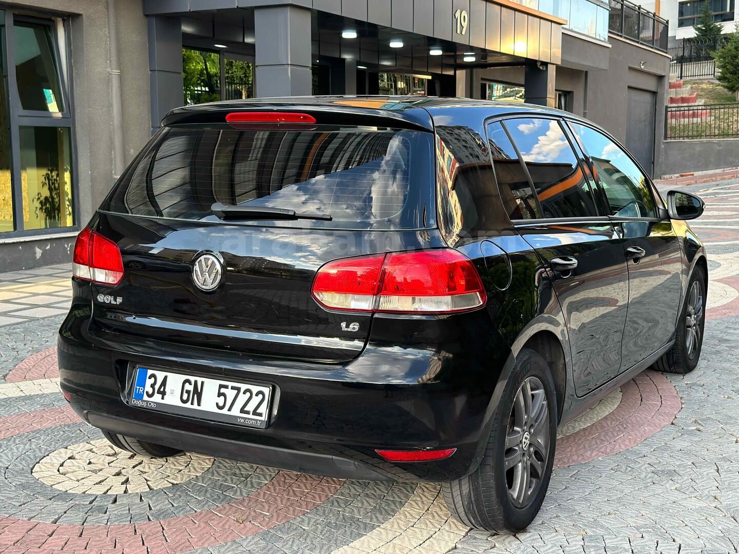 Galeriden Volkswagen Golf 1.6 Trendline 2010 Model Ankara 66.000 km Siyah 4
