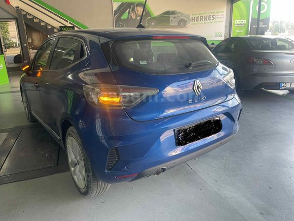 Galeriden Renault Clio 1.0 TCe Evolution 2024 Model Adana