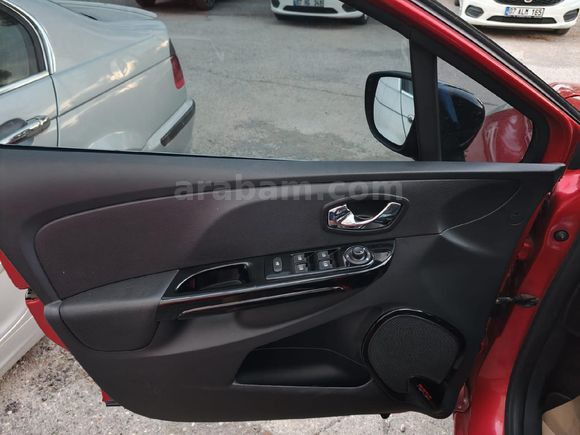 Sahibinden Renault Clio 0.9 TCe Icon 2013 Model