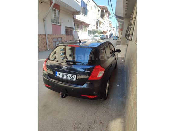 Sahibinden Kia Ceed 1.6 CRDi Motion 2012 Model  246.000 km Siyah