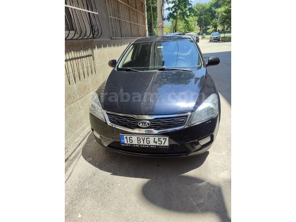 Sahibinden Kia Ceed 1.6 CRDi Motion 2012 Model  246.000 km Siyah