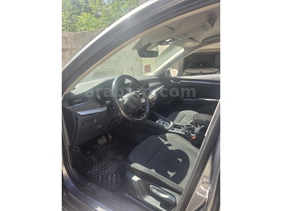 acil Sahibinden Skoda Octavia 1.5 e-Tec Premium 2022 Model