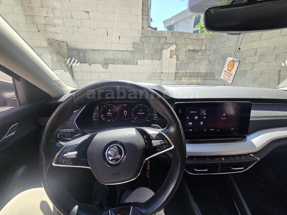acil Sahibinden Skoda Octavia 1.5 e-Tec Premium 2022 Model