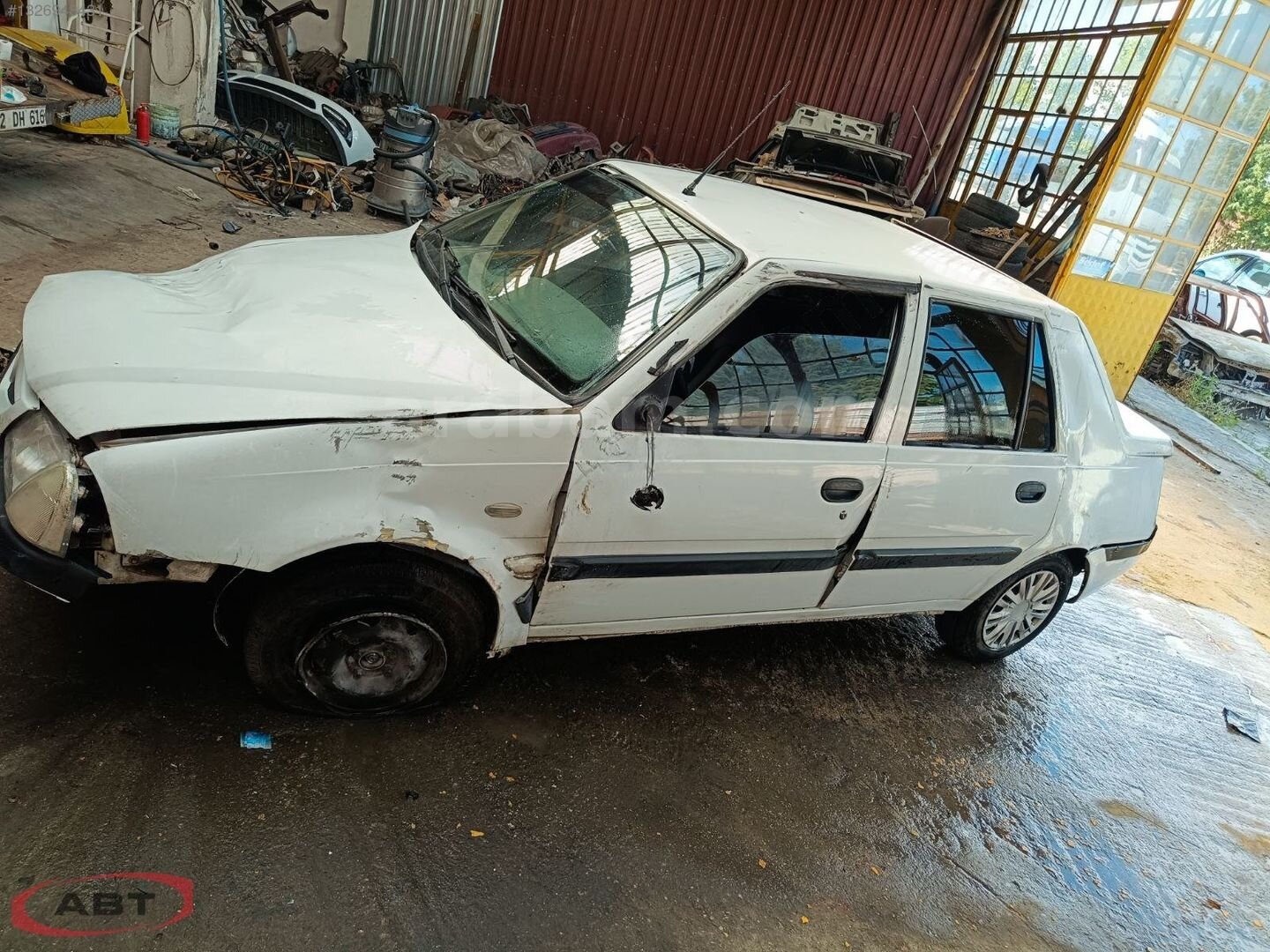 Galeriden Dacia Solenza 2004 Model Uşak 245.000 km Altın