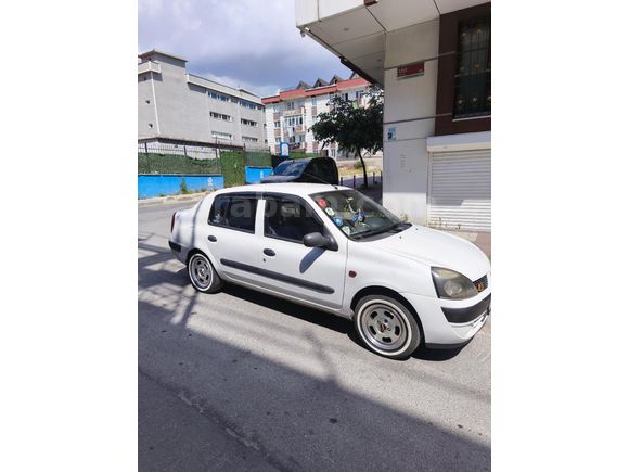 Sahibinden Renault Clio 1.4 Authentique 2002 Model  255.000 km Beyaz