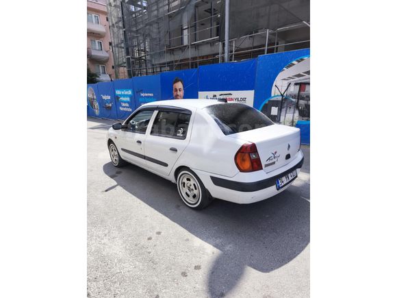 Sahibinden Renault Clio 1.4 Authentique 2002 Model  255.000 km Beyaz