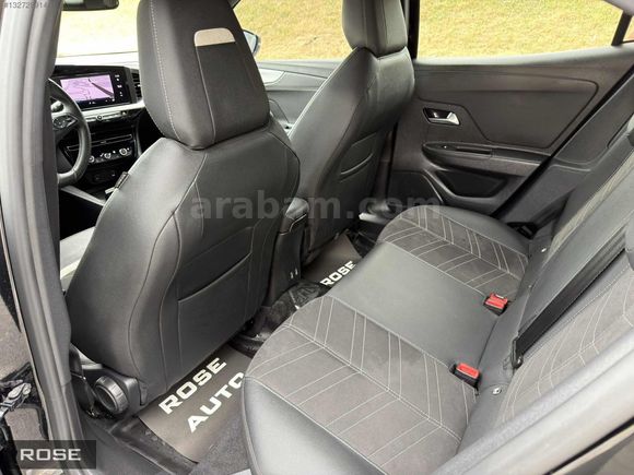 BOYASIZ 2023 OPEL MOKKA-E ULTIMATE 136HP MATRIX MASAJ K.ŞARJ