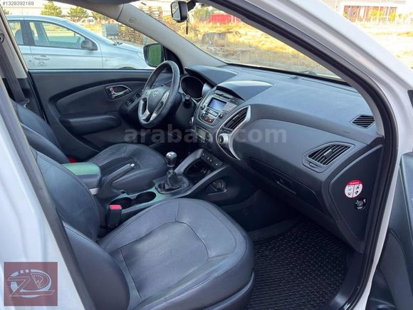 ÖZDEMİR OTOMOTİVDEN 155 BİN KM CAM TAVANLI