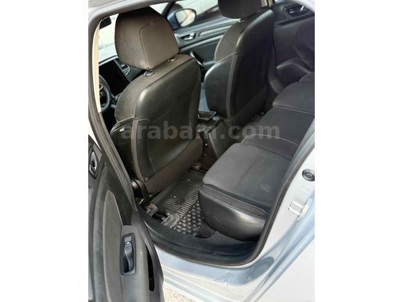 DEĞİŞENSİZ TESLA EKRANLI