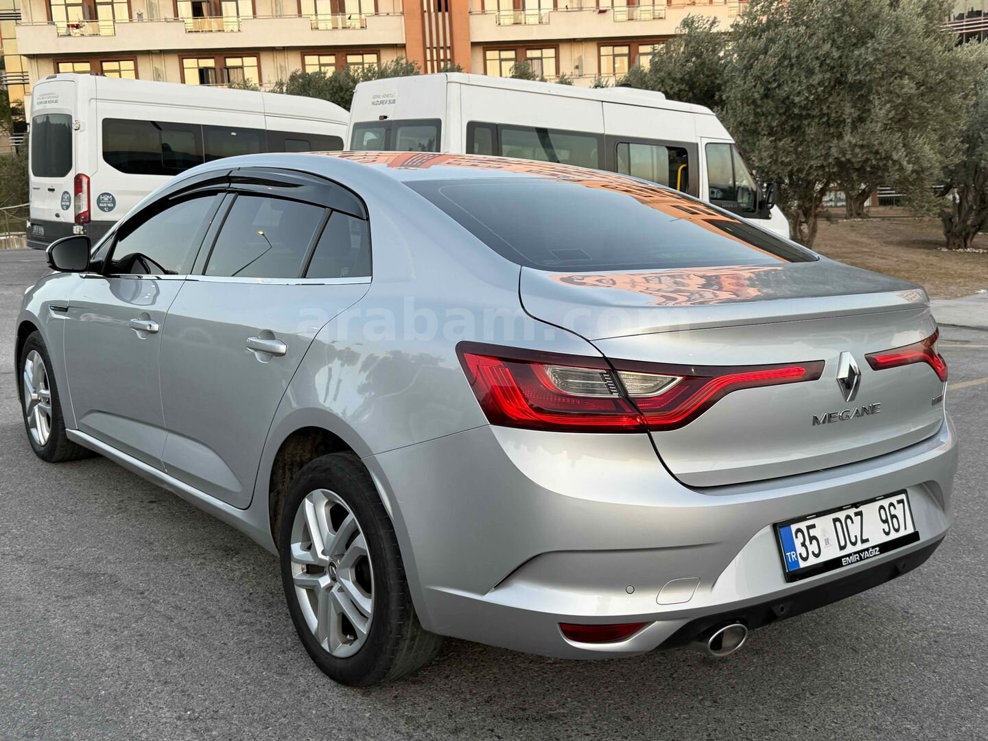 Sahibinden Renault Megane 1.5 dCi Joy 2017 Model İzmir 185.025 km Gri 7