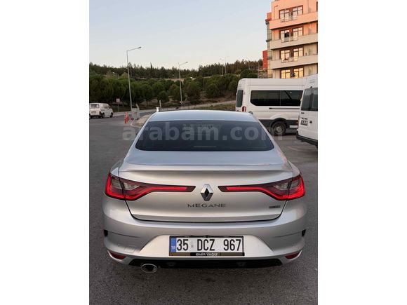 DEĞİŞENSİZ TESLA EKRANLI