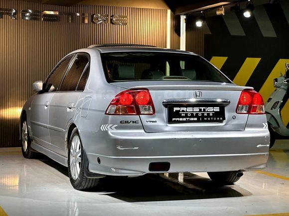 Sahibinden Honda Civic 1.6i VTEC ES 2006 Model