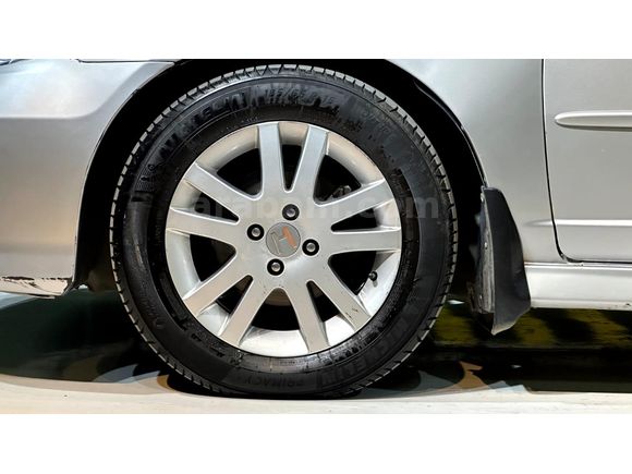 Sahibinden Honda Civic 1.6i VTEC ES 2006 Model
