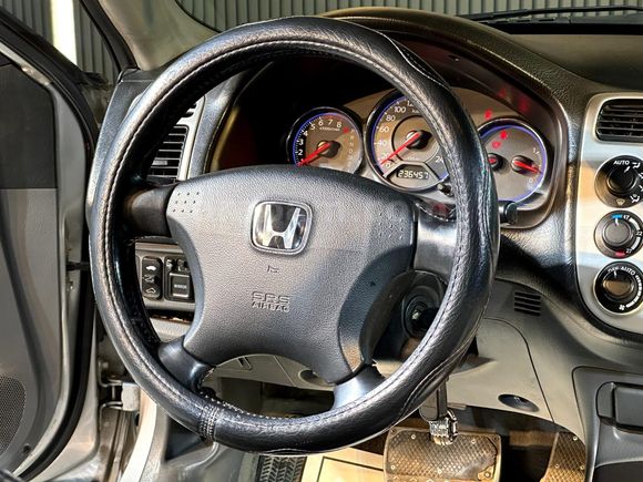 Sahibinden Honda Civic 1.6i VTEC ES 2006 Model
