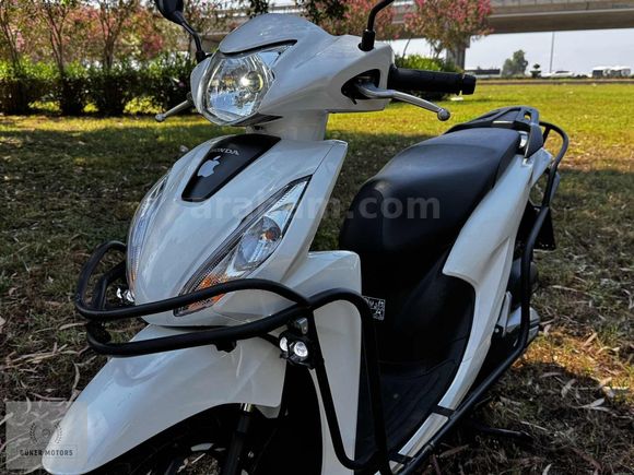 2023 MODEL İLK SAHİBİNDEN KUSURSUZ 9000km de DİO
