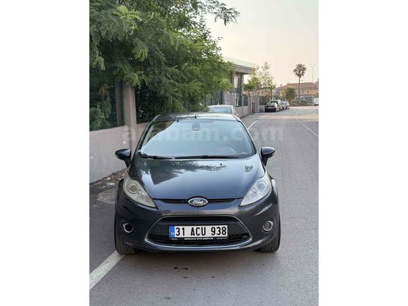 Sahibinden Ford Fiesta 1.4 Titanium 2009 Model 