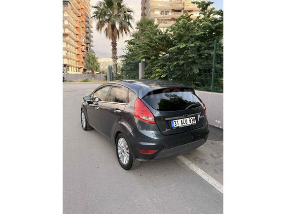 Sahibinden Ford Fiesta 1.4 Titanium 2009 Model 