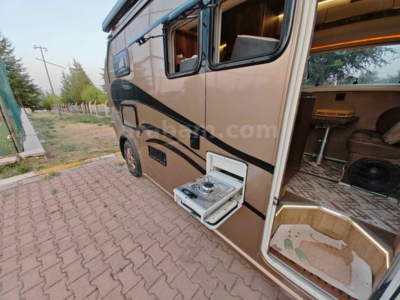 POP UP TAVANLI 6 Kişilik Lüks Karavan