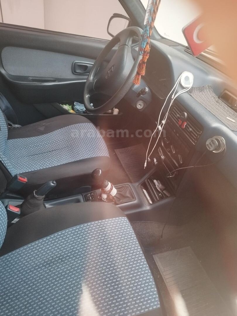 Galeriden Hyundai Excel 1.3 GLS 1992 Model İstanbul 280.000 km Mavi 6