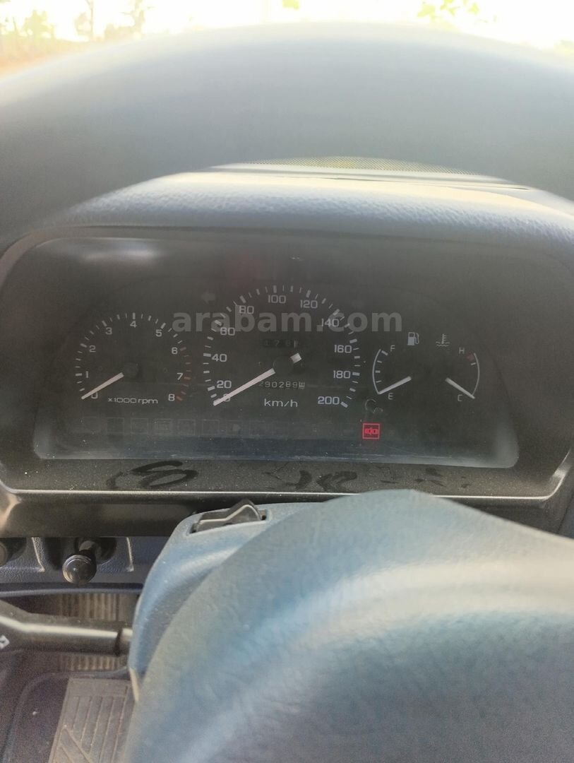 Galeriden Hyundai Excel 1.3 GLS 1992 Model İstanbul 280.000 km Mavi 3