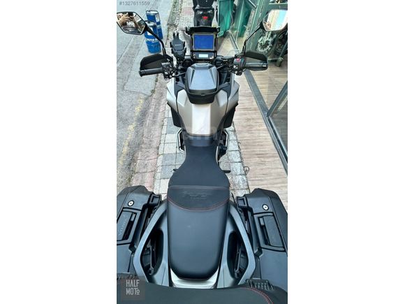 HALF MOTO 2025 HONDA NT1100 DCT