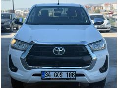 TOYOTA HILUX 4x4 ADVANTURE