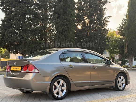 2009 MODEL 1.6 İ-VTEC OTOMATİK PREMİUM HONDA CİVİC 
