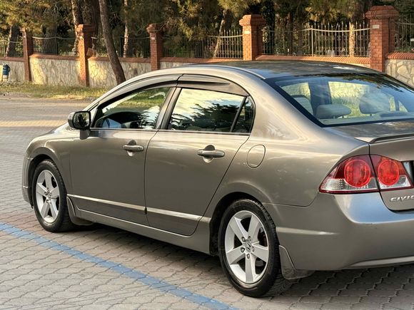 2009 MODEL 1.6 İ-VTEC OTOMATİK PREMİUM HONDA CİVİC 