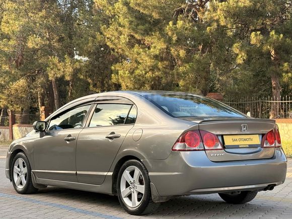 2009 MODEL 1.6 İ-VTEC OTOMATİK PREMİUM HONDA CİVİC 