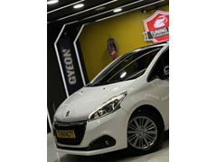 Sahibinden Peugeot 208 1.2 PureTech Allure 2016 Model  179.000 km Beyaz
