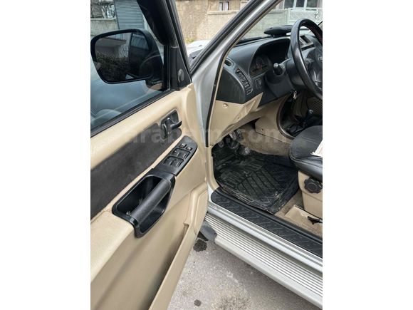 Sahibinden Nissan Terrano 3.0 DI Elegance 2004 Model 