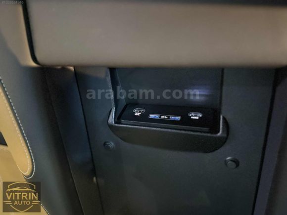 VİTRİN AUTO'DAN HATASIZ 2017 R-DYNAMİC HSE 240 HP 56.000KM/TABA