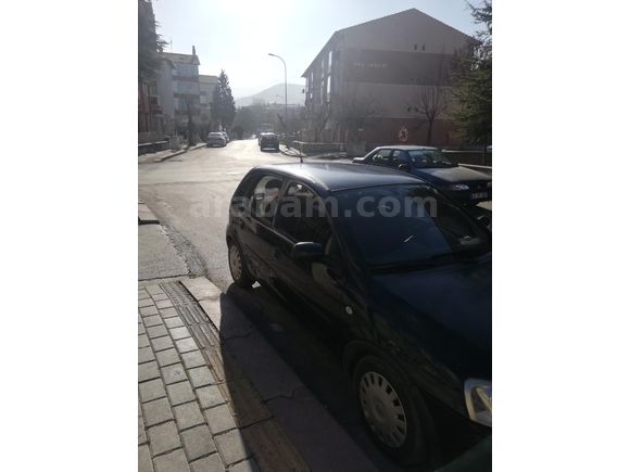 Sahibinden düşük km li  Opel Corsa 1.3 CDTI Enjoy 2004 Model