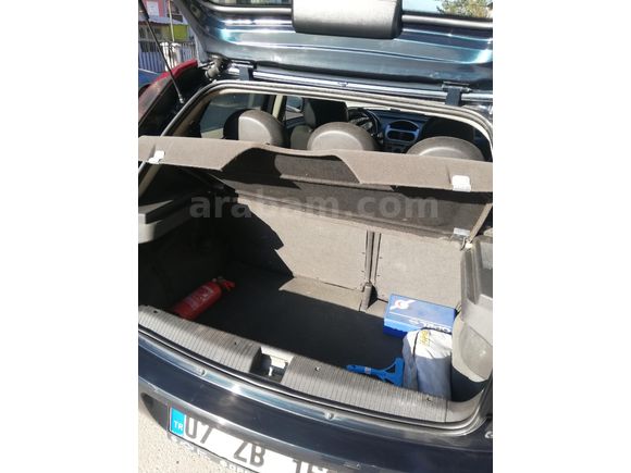 Sahibinden düşük km li  Opel Corsa 1.3 CDTI Enjoy 2004 Model