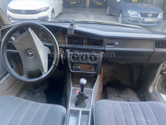 Galeriden Mercedes - Benz 190 İzmir