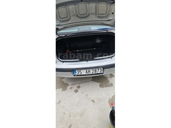 Sahibinden Renault Megane 1.6 Alize 2003 Model  235.000 km Gri