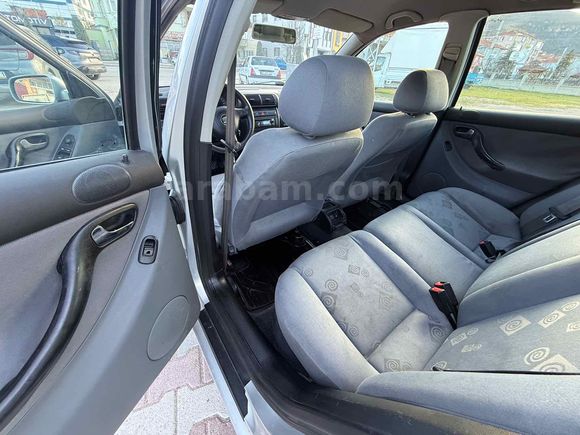 Sahibinden Seat Leon 1.6 Signo 2001 Model 