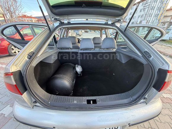 Sahibinden Seat Leon 1.6 Signo 2001 Model 