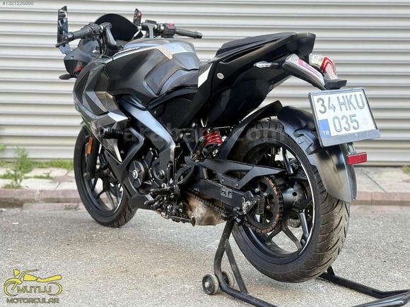 MUTLU MOTORCULAR'dan BAJAJ RS 200 SENET İLE