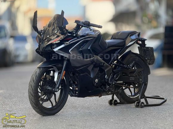 MUTLU MOTORCULAR'dan BAJAJ RS 200 SENET İLE