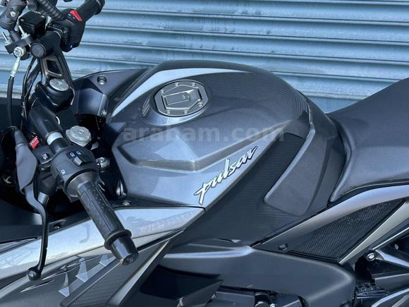HİLAL - Bajaj Pulsar Rs 200 / 2025 / 4.200 Km