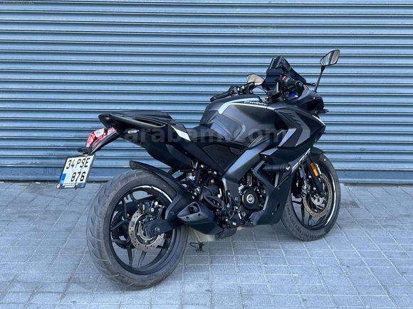 HİLAL - Bajaj Pulsar Rs 200 / 2025 / 4.200 Km
