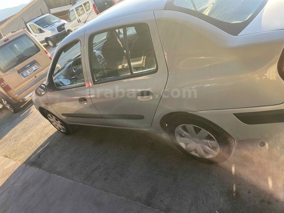 Sahibinden Renault Clio 1.4 Authentique 2004 Model 