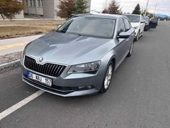 Sahibinden Skoda SuperB 1.6 TDI Style 2019 Model  170.000 km Gri (Gümüş)